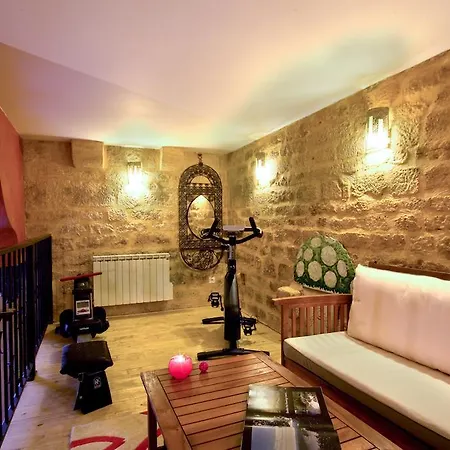 La Maison Des Poetes & Spa