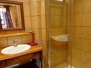 La Maison Des Poetes & Spa *