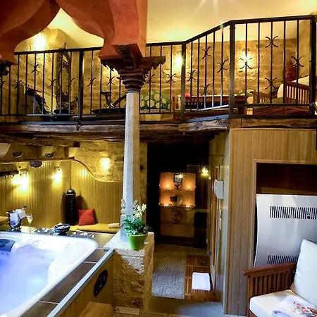 La Maison Des Poetes & Spa 사흘라 라 카네다