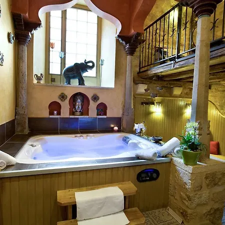 La Maison Des Poetes & Spa *