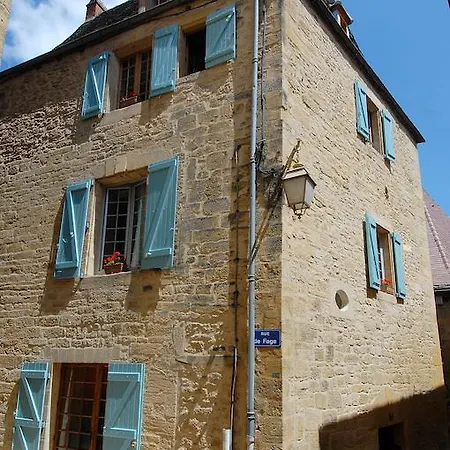 Apartment La Maison Des Poetes & Spa Sarlat-la-Caneda