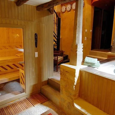 La Maison Des Poetes & Spa * 사흘라 라 카네다